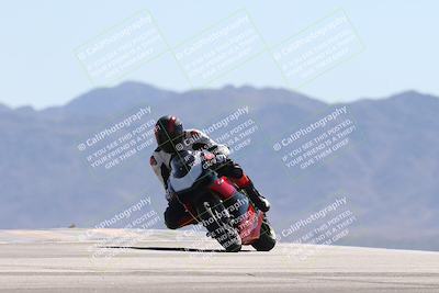 media/Oct-13-2025-Moto Forza (Mon) [[a66d839500]]/3-B Group/Session 4 (Turn 9)/